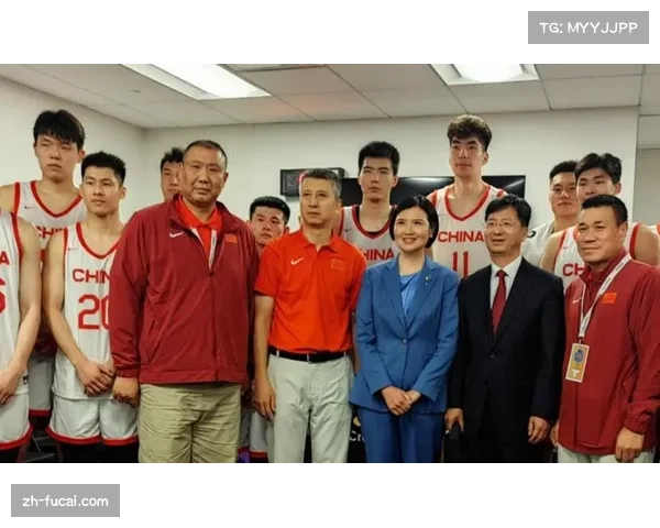 冠军教头哈蒙谈建队理念：空间与速度是现代篮球的基石